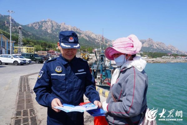 尚红网  青岛海警局崂山工作站多措并举开展  “伏季休渔保生态，执法护民守平安”活动